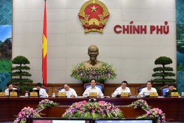 Để đạt và vượt các mục tiêu kế hoạch phát triển kinh tế - xã hội năm 2015