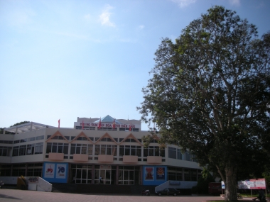 Về thủ phủ Tây nguyên thăm cây Kơ Nia huyền thoại