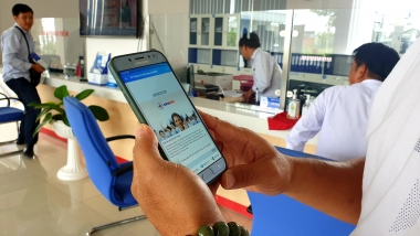 Điện lực miền Nam: Đẩy mạnh giao dịch trực tuyến, mở rộng thanh toán không dùng tiền mặt