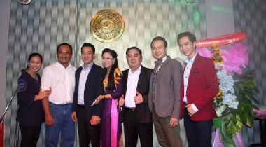 Chương trình ca nhạc " Đêm Tri Ân" 20/11
