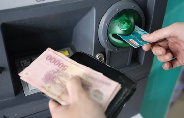 Khách hàng “mất tiền oan” trong tài khoản sẽ được bồi hoàn sau 5 ngày