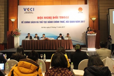 Thủ tục thuế và hải quan vẫn “hành” doanh nghiệp