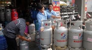 Gas tăng thì dùng... củi, điện