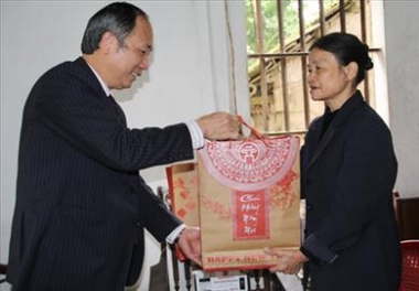 Dành hơn 423,5 tỷ đồng quà Tết cho người có công