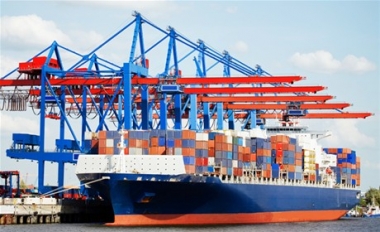 Việt Nam nhập siêu sau 3 năm liên tiếp xuất siêu