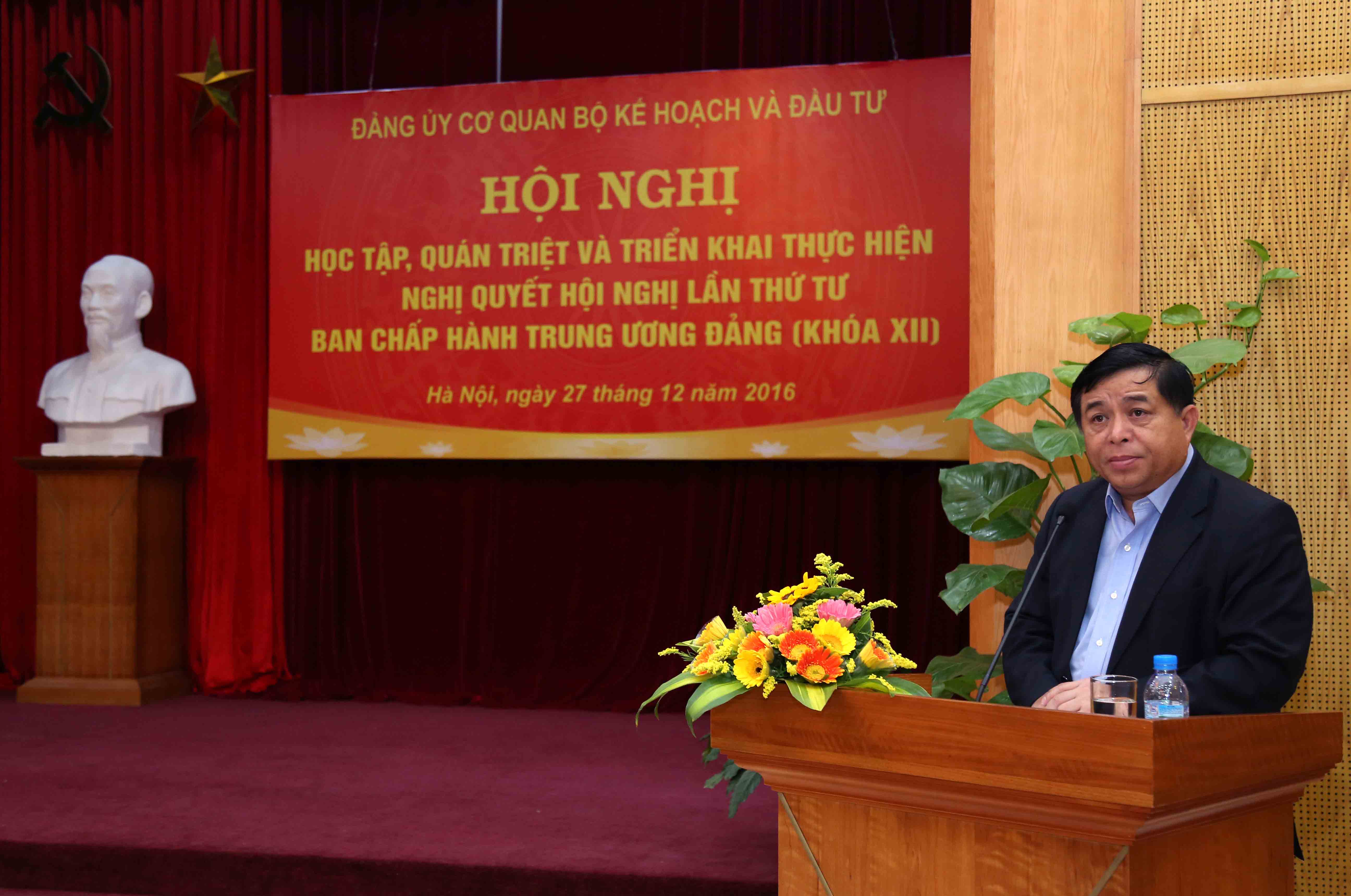 Cán bộ, đảng viên Bộ Kế hoạch và Đầu tư cần tiếp tục đẩy mạnh phê bình và tự phê bình, đề cao trách nhiệm người đứng đầu