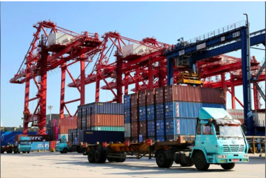 Thặng dư thương mại của Trung Quốc với Mỹ đạt mức cao kỷ lục