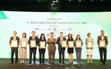 Chủ tịch Ủy ban Chứng khoán khích lệ doanh nghiệp đối thoại chính sách và cải thiện chất lượng quản trị