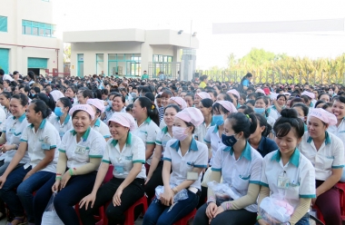 Lao động nữ nuôi con dưới 12 tháng tuổi không nghỉ 60 phút/ngày  được hưởng thêm lương