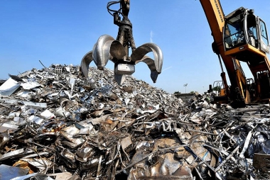 Một số giải pháp nâng cao hiệu quả quản lý hoạt động nhập khẩu phế liệu từ nước ngoài làm nguyên liệu sản xuất của cơ quan Hải quan