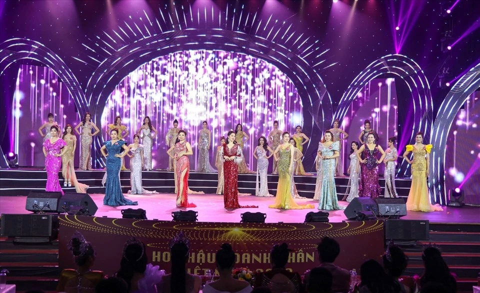 Mạc Thị Minh đăng quang Hoa hậu Doanh nhân Việt Nam, đạt vương miện 1,5 tỉ Mạc Thị Minh đăng quang Hoa hậu Doanh nhân Việt Nam, đạt vương miện 1,5 tỉ