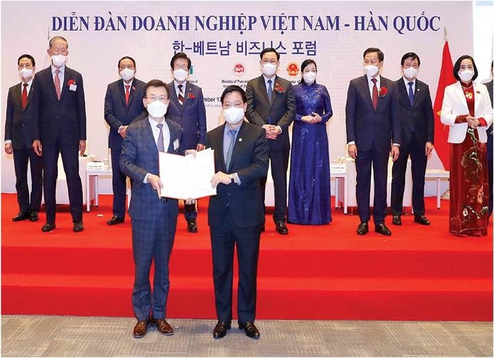 Đẩy mạnh thu hút đầu tư, phát huy vai trò của các dự án đầu tư phát triển kết cấu hạ tầng KCN trong phát triển KKT Thái Bình