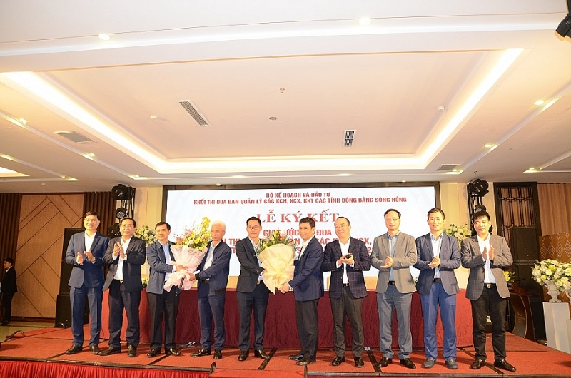 Khối thi đua Ban Quản lý các KCN, KCX, KKT các tỉnh đồng bằng Sông Hồng đạt được những kết quả ấn tượng trong hoạt động phát triển các KCN, KKT năm 2023