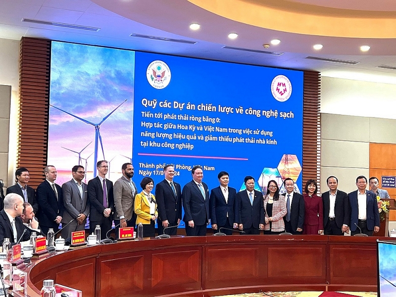 Hải Phòng- Hoa Kỳ chung tay tìm giải pháp giảm phát thải carbon trong sản xuất công nghiệp tại thành phố Hải Phòng Hải Phòng- Hoa Kỳ chung tay tìm giải pháp giảm phát thải carbon trong sản xuất công nghiệp tại thành phố Hải Phòng
