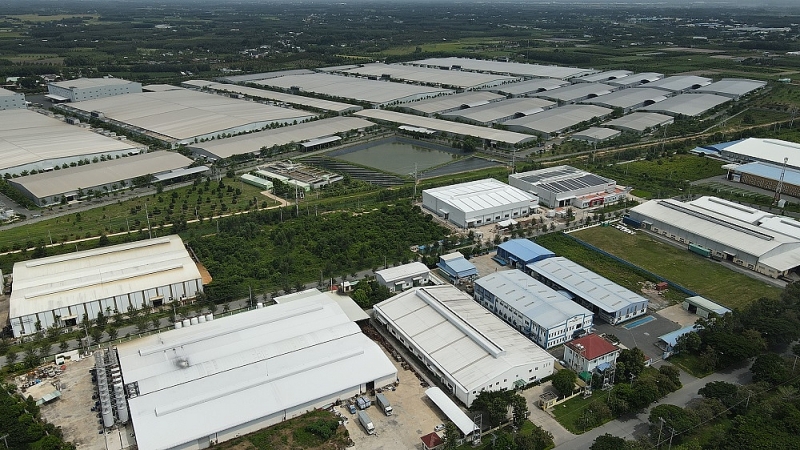 Triển vọng phát triển bất động sản công nghiệp Việt Nam năm 2024- KCN Phước Đông cung ứng hơn 40.000 m² kho xưởng cho nhà đầu tư Triển vọng phát triển bất động sản công nghiệp Việt Nam năm 2024- KCN Phước Đông cung ứng hơn 40.000 m² kho xưởng cho nhà đầu tư