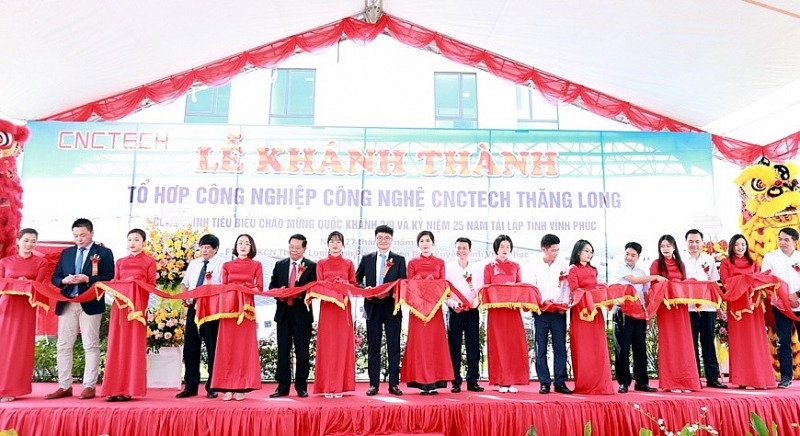 Các KCN, KKT tạo “lực hấp dẫn”, phát triển mạnh mẽ kinh tế Việt Nam Các KCN, KKT tạo “lực hấp dẫn”, phát triển mạnh mẽ kinh tế Việt Nam