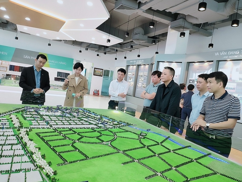 Đẩy nhanh tốc độ thu hút đầu tư và phát triển các KCN, KKT tỉnh Nghệ An