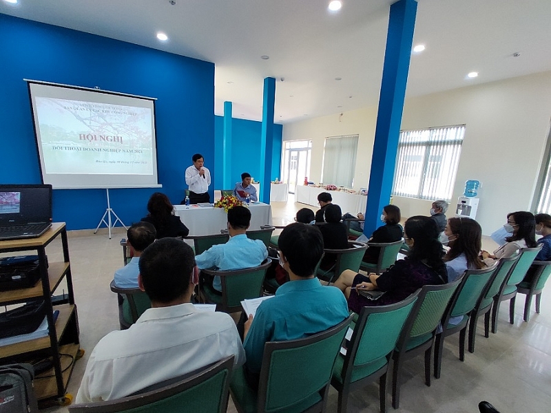 Lãnh đạo Ban Quản lý các KCN tỉnh Lâm Đồng  phát biểu tại Hội nghị đối thoại doanh nghiệp trong các KCN TỈNH Lâm Đồng năm 2021 Lãnh đạo Ban Quản lý các KCN tỉnh Lâm Đồng  phát biểu tại Hội nghị đối thoại doanh nghiệp trong các KCN TỈNH Lâm Đồng năm 2021