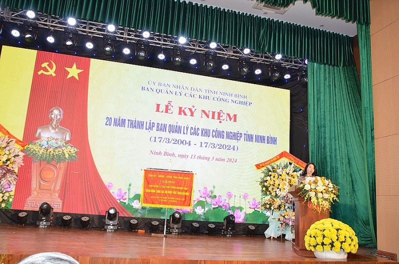 Ban Quản lý các Khu công nghiệp tỉnh Ninh Bình đón nhận nhiều phần thưởng cao quý của Bộ Kế hoạch và Đầu tư và tỉnh Ninh Bình Ban Quản lý các Khu công nghiệp tỉnh Ninh Bình đón nhận nhiều phần thưởng cao quý của Bộ Kế hoạch và Đầu tư và tỉnh Ninh Bình