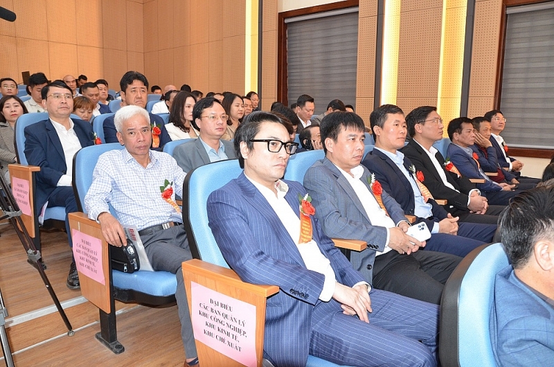 Ban Quản lý các Khu công nghiệp tỉnh Ninh Bình đón nhận nhiều phần thưởng cao quý của Bộ Kế hoạch và Đầu tư và tỉnh Ninh Bình Ban Quản lý các Khu công nghiệp tỉnh Ninh Bình đón nhận nhiều phần thưởng cao quý của Bộ Kế hoạch và Đầu tư và tỉnh Ninh Bình