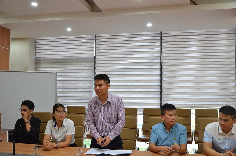 Đoàn công tác làm việc tại Công ty Cổ phần luyện thép cao cấp Việt Nhật trong KCN Nam Cầu Kiền Đoàn công tác làm việc tại Công ty Cổ phần luyện thép cao cấp Việt Nhật trong KCN Nam Cầu Kiền