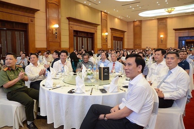 Ban Quản lý các Khu công nghiệp tỉnh Hải Dương- Dấu ấn chặng đường 20 năm xây dựng và phát triển Ban Quản lý các Khu công nghiệp tỉnh Hải Dương- Dấu ấn chặng đường 20 năm xây dựng và phát triển