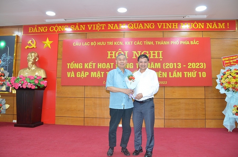 Câu lạc bộ Hưu trí KCN, KKT các tỉnh, thành phố phía Bắc: Kỷ niệm chặng đường 10 năm thành lập, lớn mạnh cùng sự phát triển của các khu công nghiệp, khu kinh tế tế Câu lạc bộ Hưu trí KCN, KKT các tỉnh, thành phố phía Bắc: Kỷ niệm chặng đường 10 năm thành lập, lớn mạnh cùng sự phát triển của các khu công nghiệp, khu kinh tế tế
