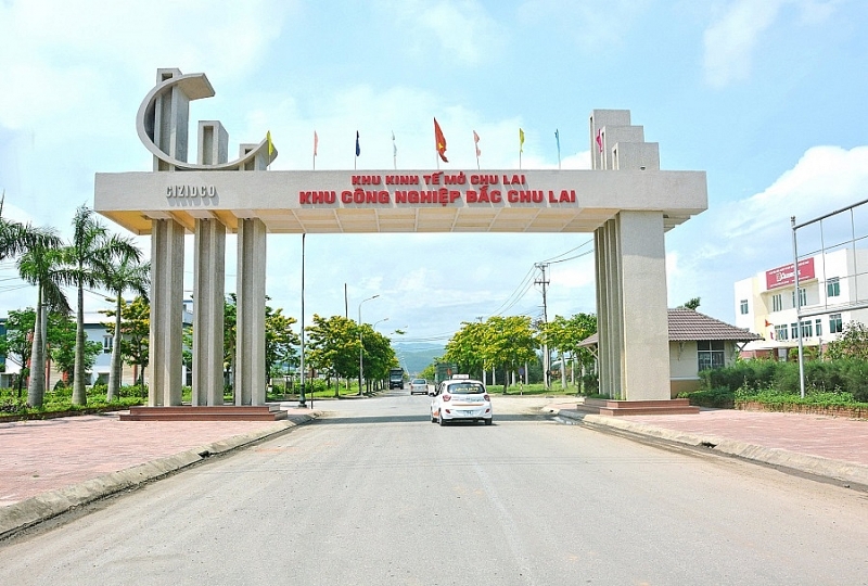 Cổng ngoài KCN Bắc Chu Lai Cổng ngoài KCN Bắc Chu Lai