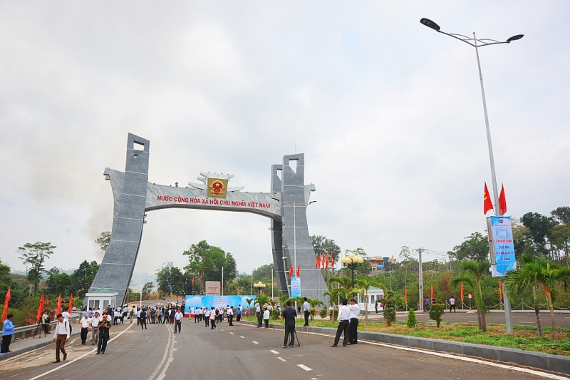 Các KCN, KKT phát huy vai trò động lực phát triển kinh tế tỉnh Gia Lai Các KCN, KKT phát huy vai trò động lực phát triển kinh tế tỉnh Gia Lai
