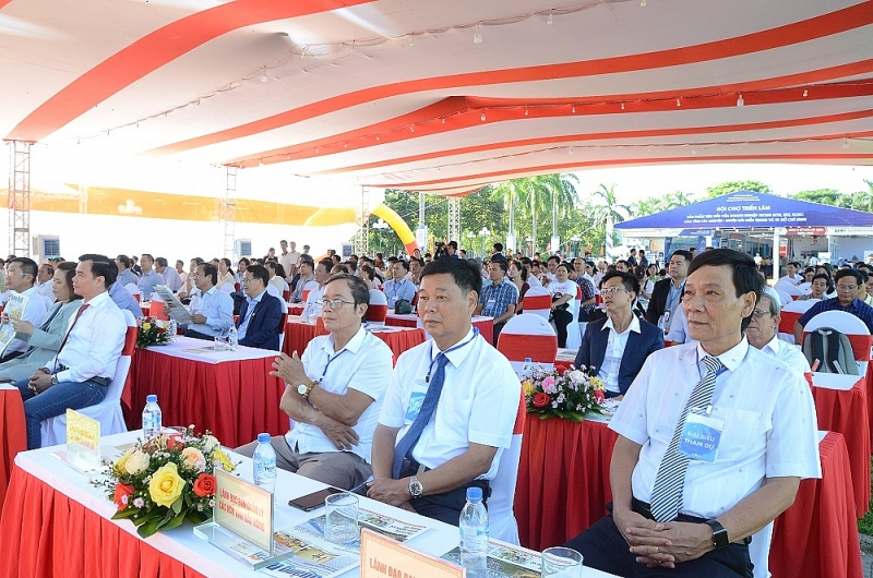 Quảng Ngãi: Khai mạc “"Hội chợ triển lãm sản phẩm tiêu biểu của doanh nghiệp trong KCN, KKT, KCNC các tỉnh Tây Nguyên - Duyên hải miền Trung và thành phố Hồ Chí Minh, năm 2023" Quảng Ngãi: Khai mạc “"Hội chợ triển lãm sản phẩm tiêu biểu của doanh nghiệp trong KCN, KKT, KCNC các tỉnh Tây Nguyên - Duyên hải miền Trung và thành phố Hồ Chí Minh, năm 2023"