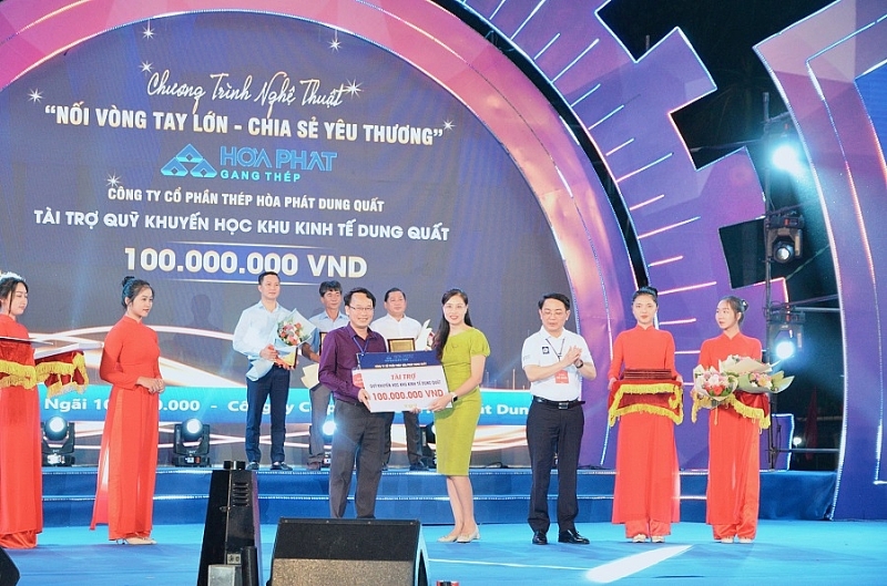 Lan tỏa ý nghĩa nhân văn Chương trình nghệ thuật “Nối vòng tay lớn - Chia sẻ yêu thương”