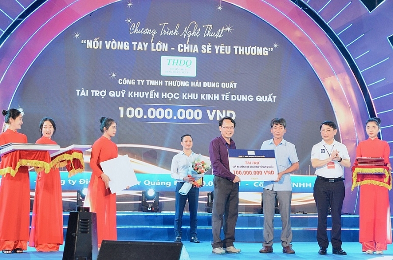 Lan tỏa ý nghĩa nhân văn Chương trình nghệ thuật “Nối vòng tay lớn - Chia sẻ yêu thương”