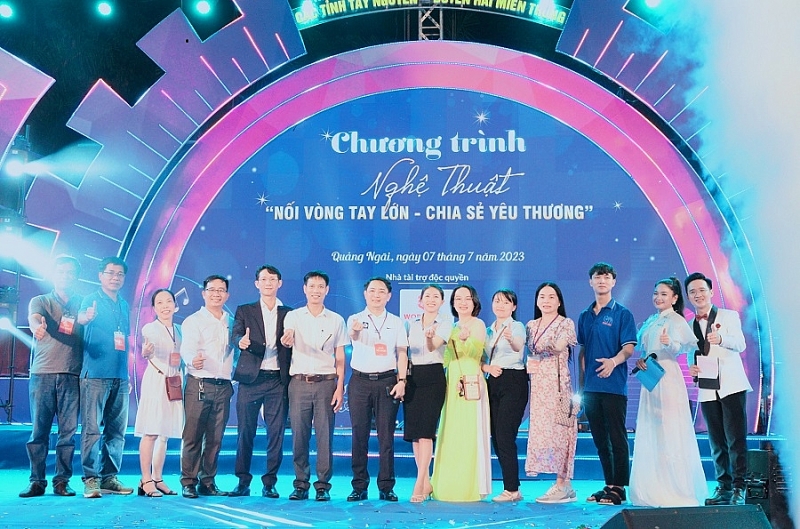 Lan tỏa ý nghĩa nhân văn Chương trình nghệ thuật “Nối vòng tay lớn - Chia sẻ yêu thương”