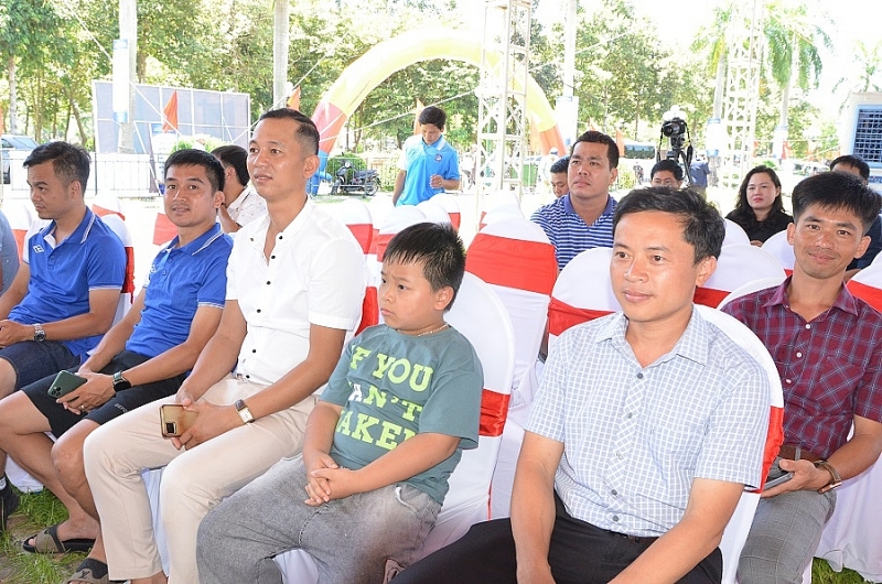 Quảng Ngãi: Dấu ấn Hội chợ triển lãm kết nối hợp tác đầu tư, thể thao và giao lưuvăn nghệ hướng về cộng đồng Quảng Ngãi: Dấu ấn Hội chợ triển lãm kết nối hợp tác đầu tư, thể thao và giao lưuvăn nghệ hướng về cộng đồng