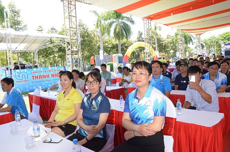 Quảng Ngãi: Dấu ấn Hội chợ triển lãm kết nối hợp tác đầu tư, thể thao và giao lưuvăn nghệ hướng về cộng đồng Quảng Ngãi: Dấu ấn Hội chợ triển lãm kết nối hợp tác đầu tư, thể thao và giao lưuvăn nghệ hướng về cộng đồng