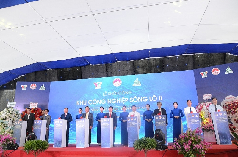 Phát huy vai trò quản lý nhà nước trong các KCN, KCX, KKT các tỉnh đồng bằng Sông Hồng
