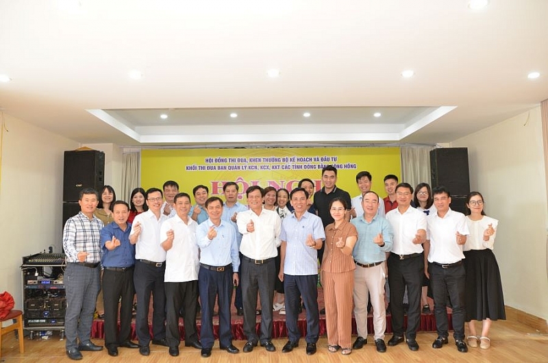 Khối thi đua Ban Quản lý KCN, KCX, KKT các tỉnh Đồng bằng sông Hồng tiếp tục trở thành điểm sáng trong thu hút đầu tư phát triển các KCN, KCX, KKT