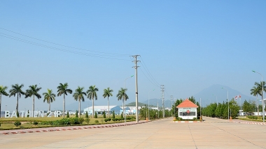 Tập trung đẩy nhanh tiến độ xây dựng hạ tầng các KCN tỉnh Vĩnh Phúc