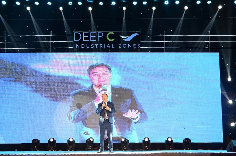 Giám đốc DEEP C buổi tố 2i Giám đốc DEEP C buổi tố 2i