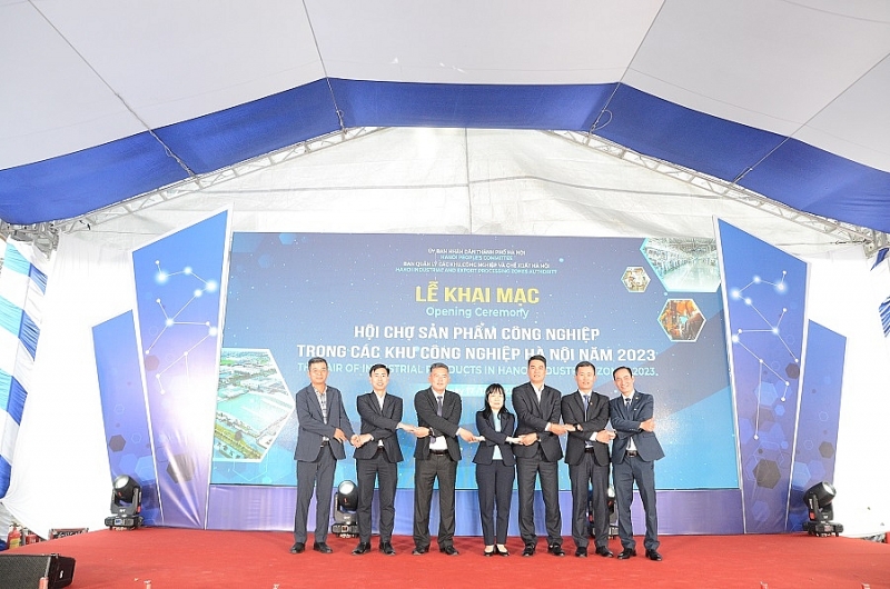 Hội chợ sản phẩm công nghiệp trong các KCN Hà Nội 2023 thu hút 100 gian hàng tham gia Hội chợ sản phẩm công nghiệp trong các KCN Hà Nội 2023 thu hút 100 gian hàng tham gia
