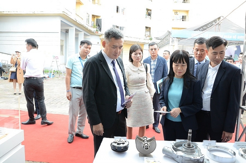 Hà Nội: Khai mạc Hội chợ sản phẩm công nghiệp trong các KCN Hà Nội năm 2023 Hà Nội: Khai mạc Hội chợ sản phẩm công nghiệp trong các KCN Hà Nội năm 2023