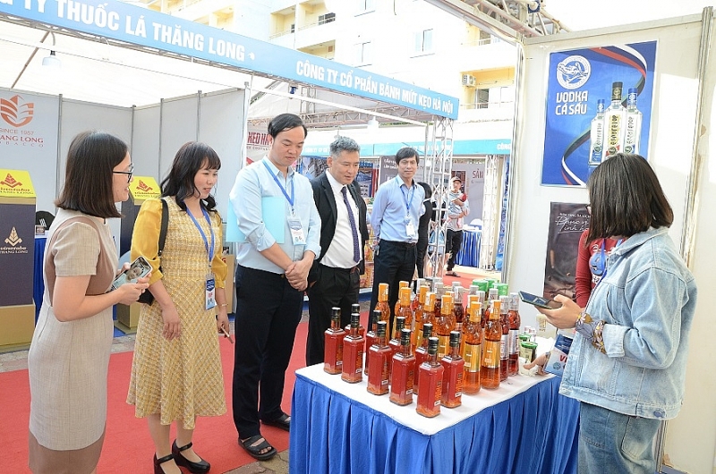 Hà Nội: Khai mạc Hội chợ sản phẩm công nghiệp trong các KCN Hà Nội năm 2023 Hà Nội: Khai mạc Hội chợ sản phẩm công nghiệp trong các KCN Hà Nội năm 2023