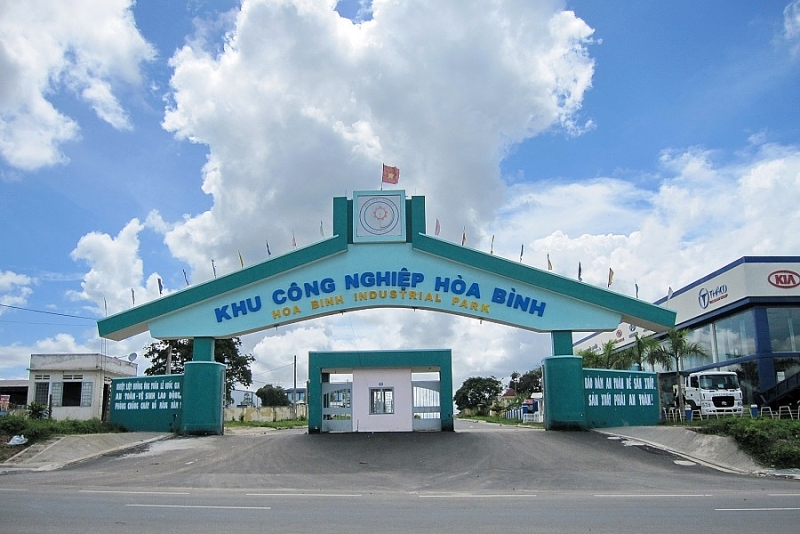 Tích cực cải thiện môi trường đầu tư trong các KCN, KKT tỉnh Kon Tum Tích cực cải thiện môi trường đầu tư trong các KCN, KKT tỉnh Kon Tum