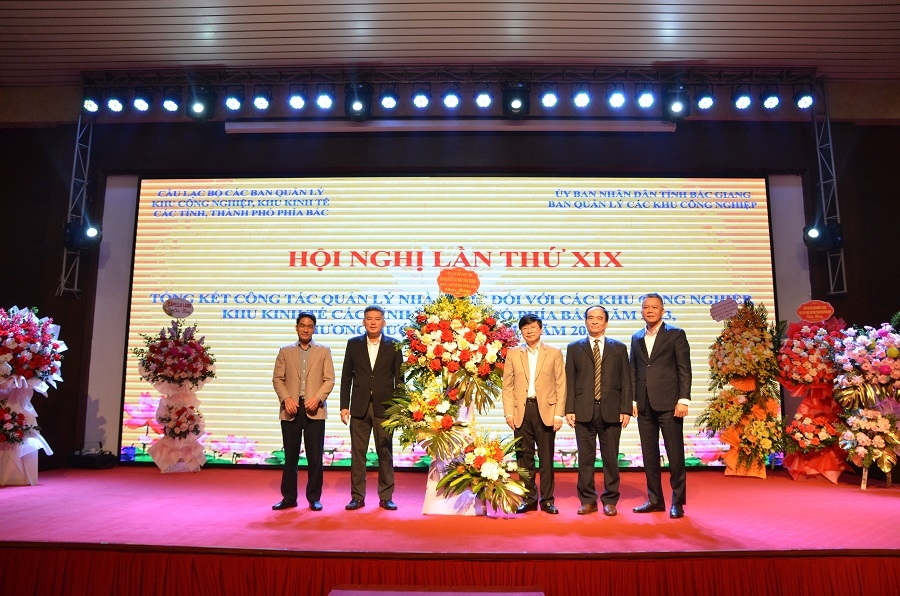 Tìm giải pháp tháo gỡ các “điểm nghẽn”, tạo đòn bẩy phát triển các khu công nghiệp, khu kinh tế phía Bắc