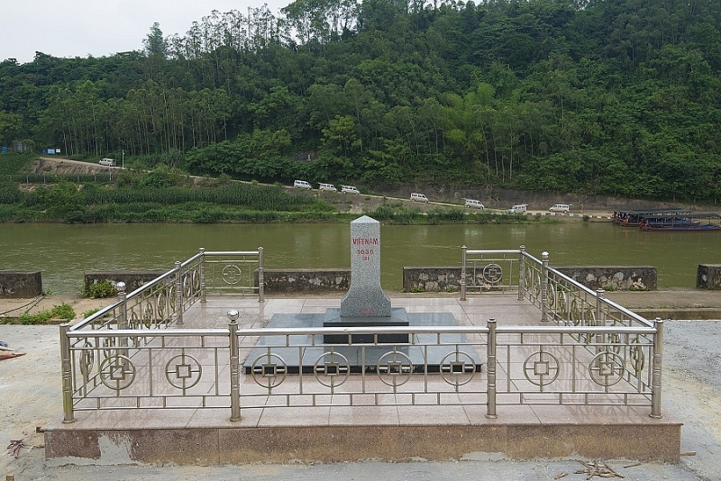 Bài học kinh nghiệm xây dựng thành công khu kinh tế cửa khẩu Đồng Đăng - Lạng Sơn Bài học kinh nghiệm xây dựng thành công khu kinh tế cửa khẩu Đồng Đăng - Lạng Sơn