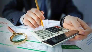 Đề xuất giải pháp tăng cường áp dụng báo cáo tích hợp tại các doanh nghiệp niêm yết Việt Nam