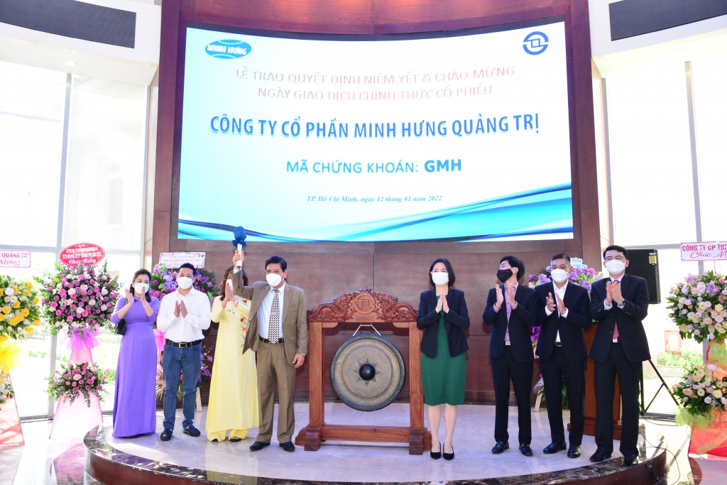 HOSE đón 2 doanh nghiệp niêm yết mới HOSE đón 2 doanh nghiệp niêm yết mới