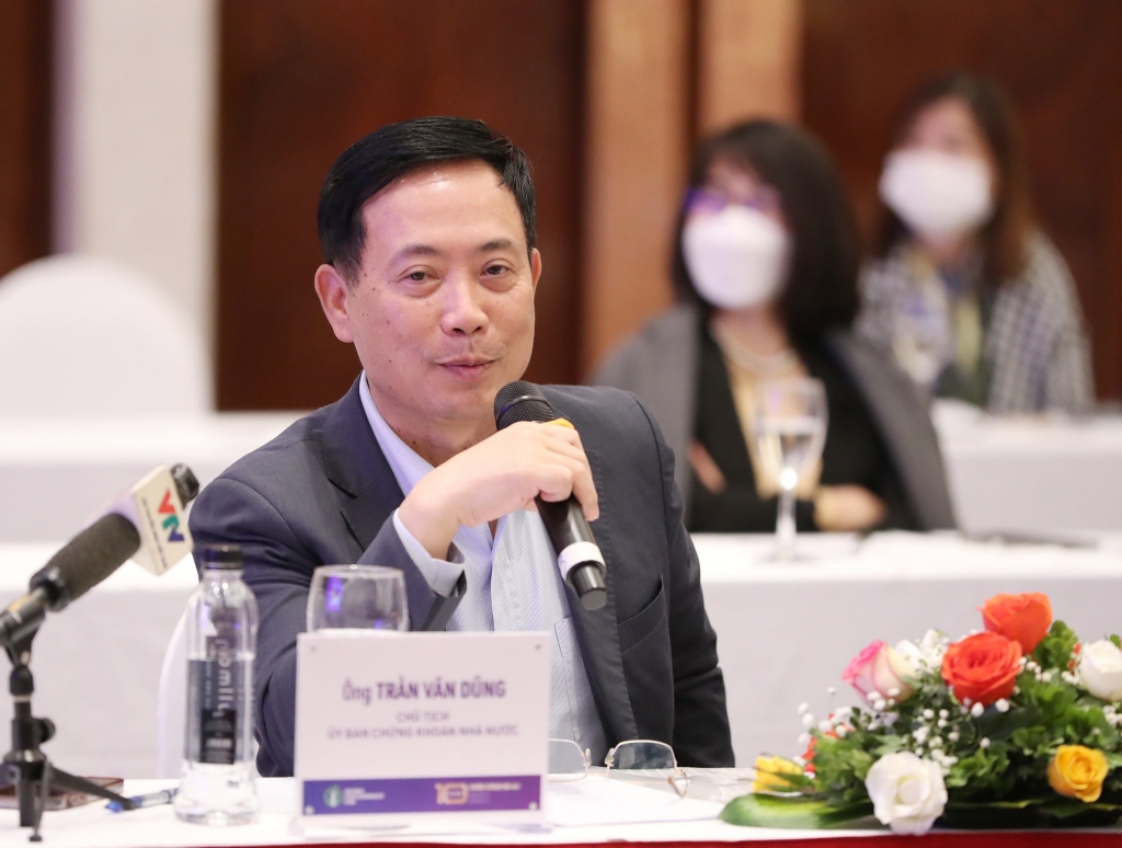 Chính phủ chỉ đạo không để xảy ra rủi ro, mất an toàn trên TTCK