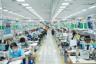 Standard Chartered dự báo kinh tế Việt Nam sẽ phục hồi mạnh mẽ trong quý II/2022