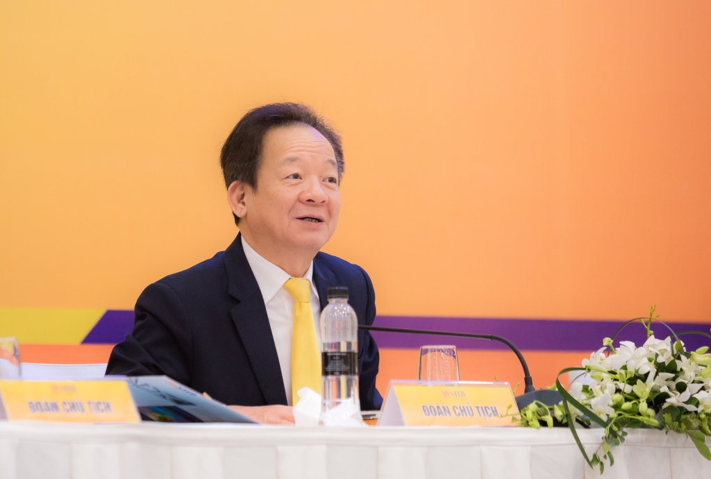 Ông Đỗ Quang Hiển tiếp tục giữ chức Chủ tịch SHB nhiệm kỳ 2022-2027 Ông Đỗ Quang Hiển tiếp tục giữ chức Chủ tịch SHB nhiệm kỳ 2022-2027